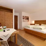 Lackner * Zell am See